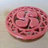 Basque cross trivet in red cast iron 1970