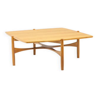 Table basse en merisier, années 1970