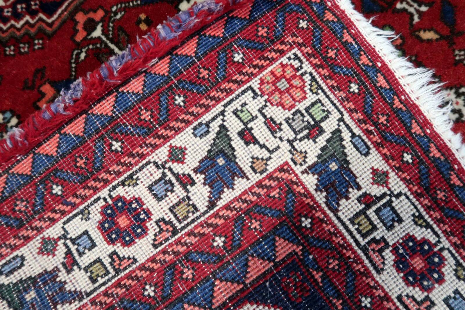 Handmade vintage Persian Malayer rug 106cm x 151cm, 1970s