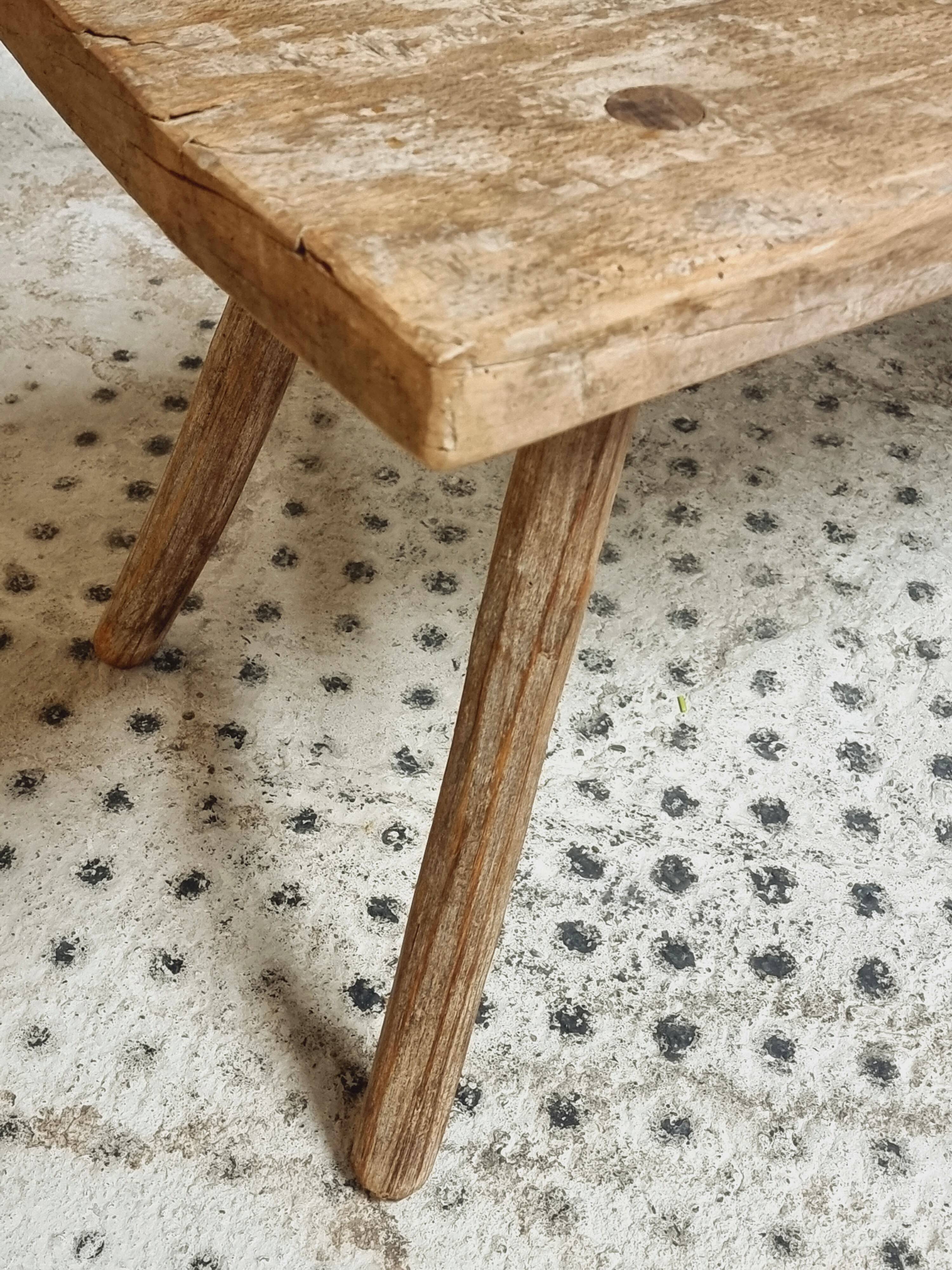 Banc de table d'abattage de table d'appoint antique en bois de hêtre et de châtaignier