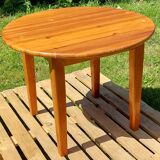 Round pine coffee table
