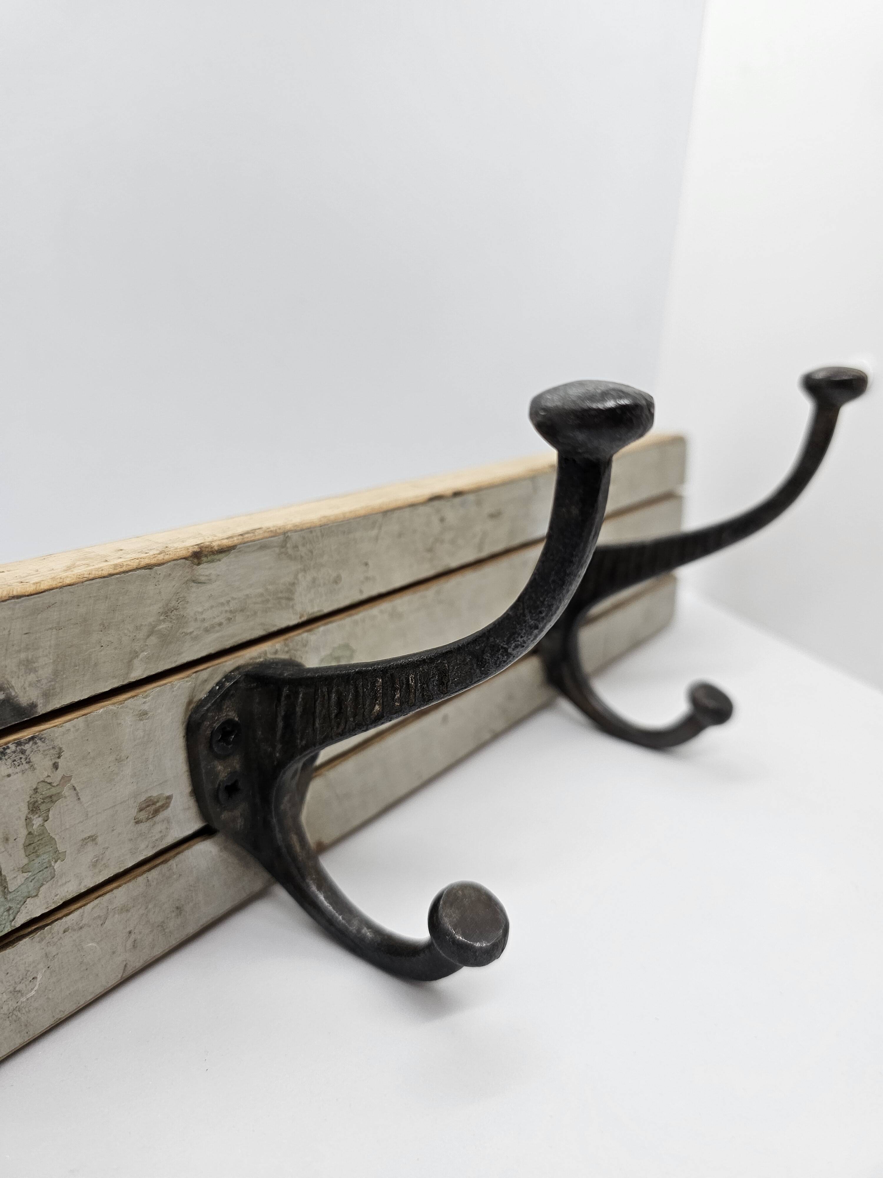 Solid teak coat hook with 2 double cast iron hooks