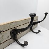 Solid teak coat hook with 2 double cast iron hooks