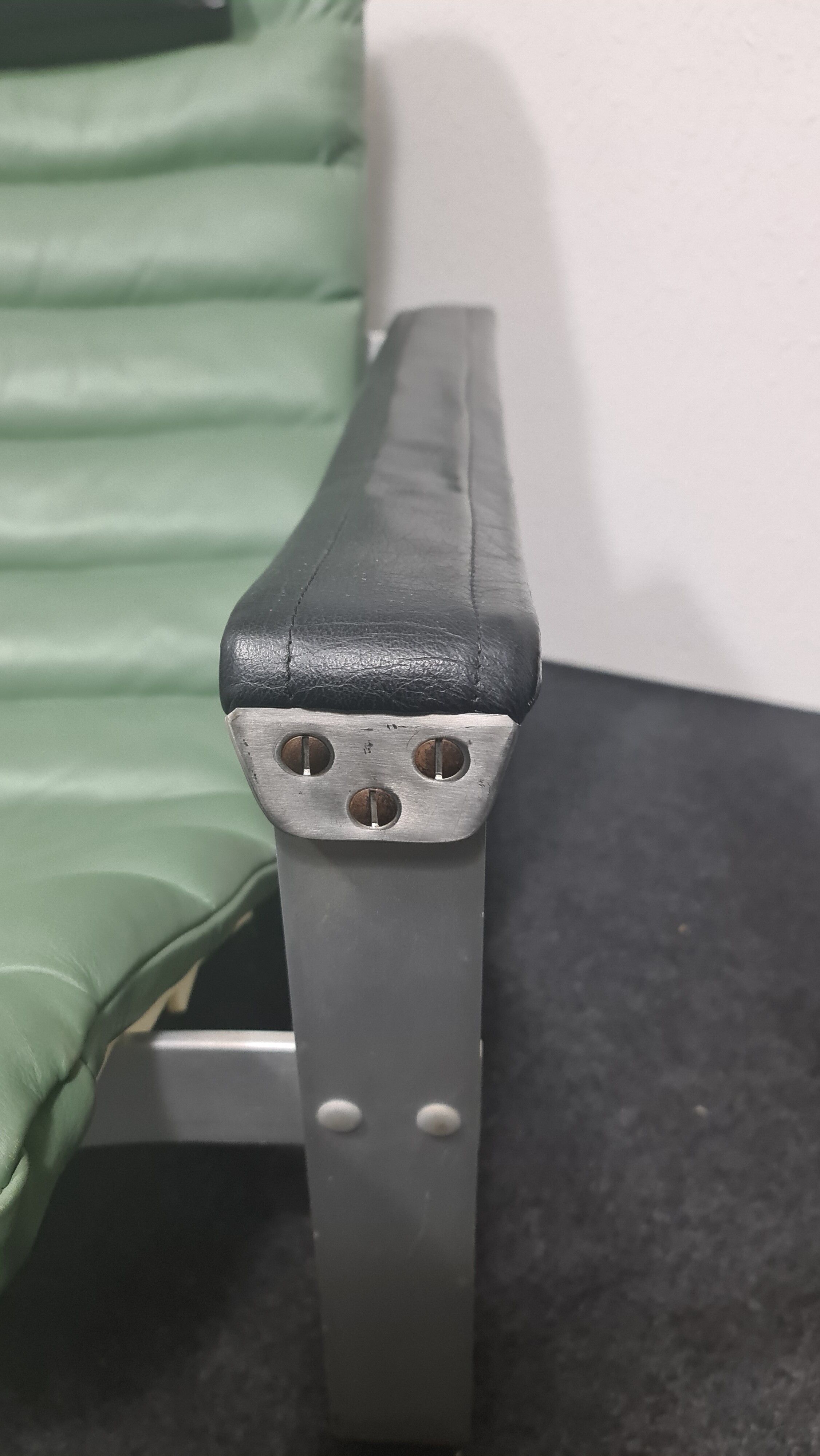 Paire de fauteuils pulkka vintage et ottoman par Ilmari Lappalainen pour Asko Finlande