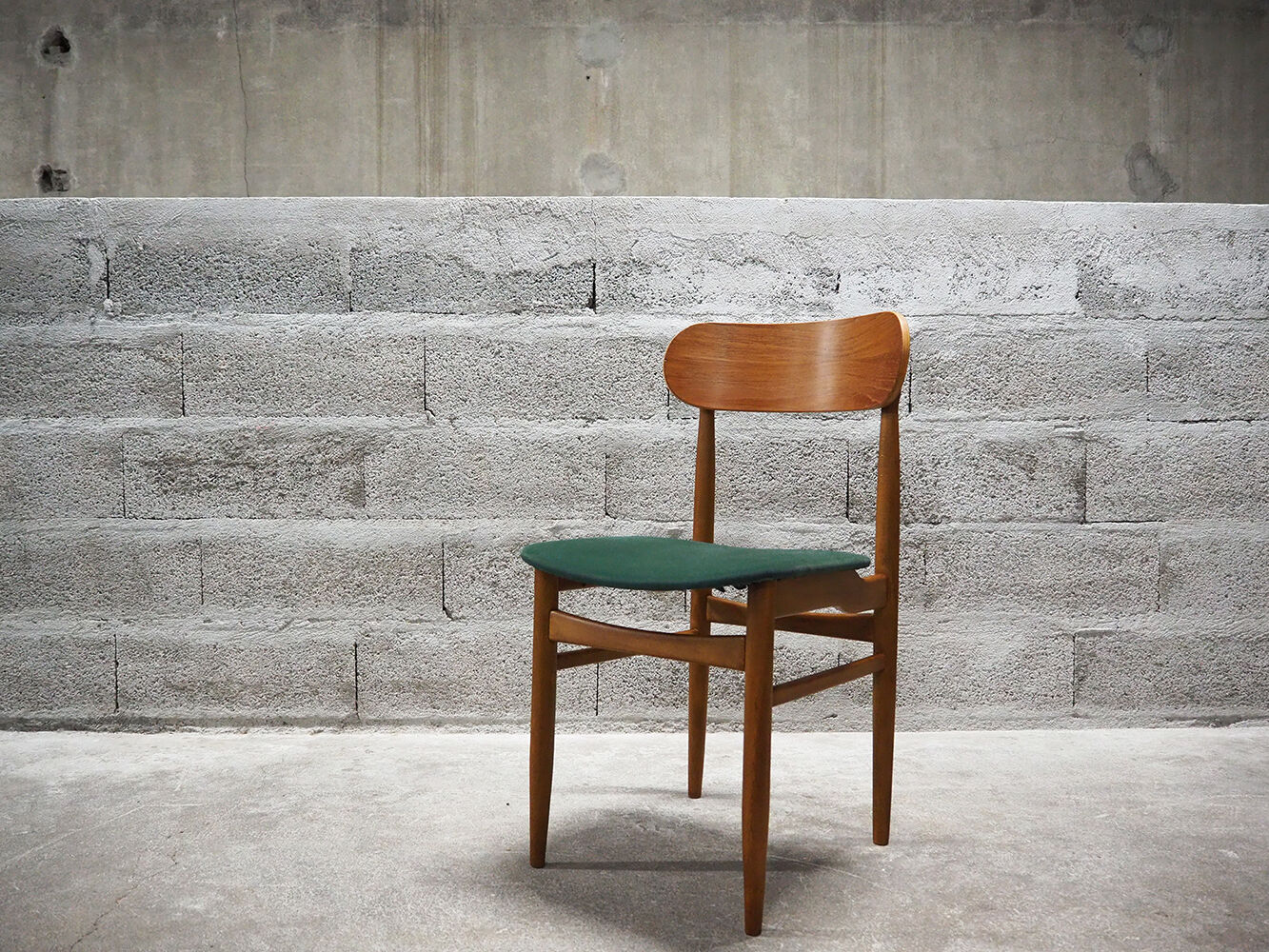 Set of two vintage chairs Gessef Consorzio Sedie Friuli, 60s