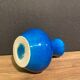 Vase signé en faïence bleue turquoise