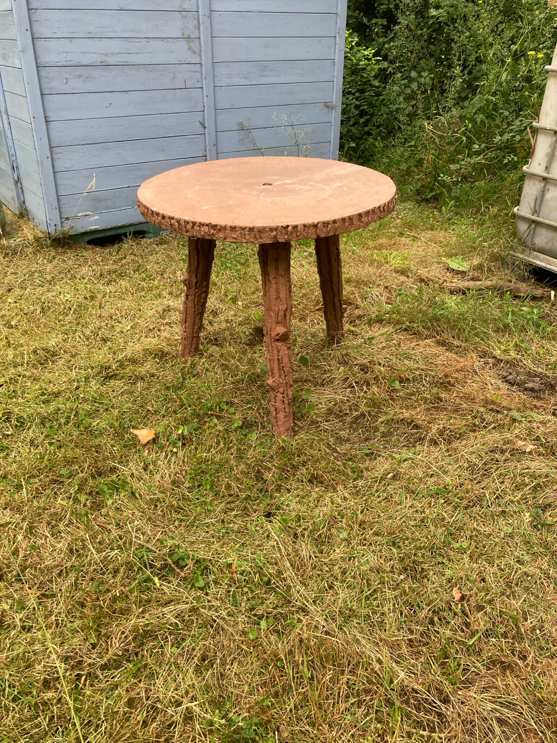 Garden furniture in 'rockery' cement