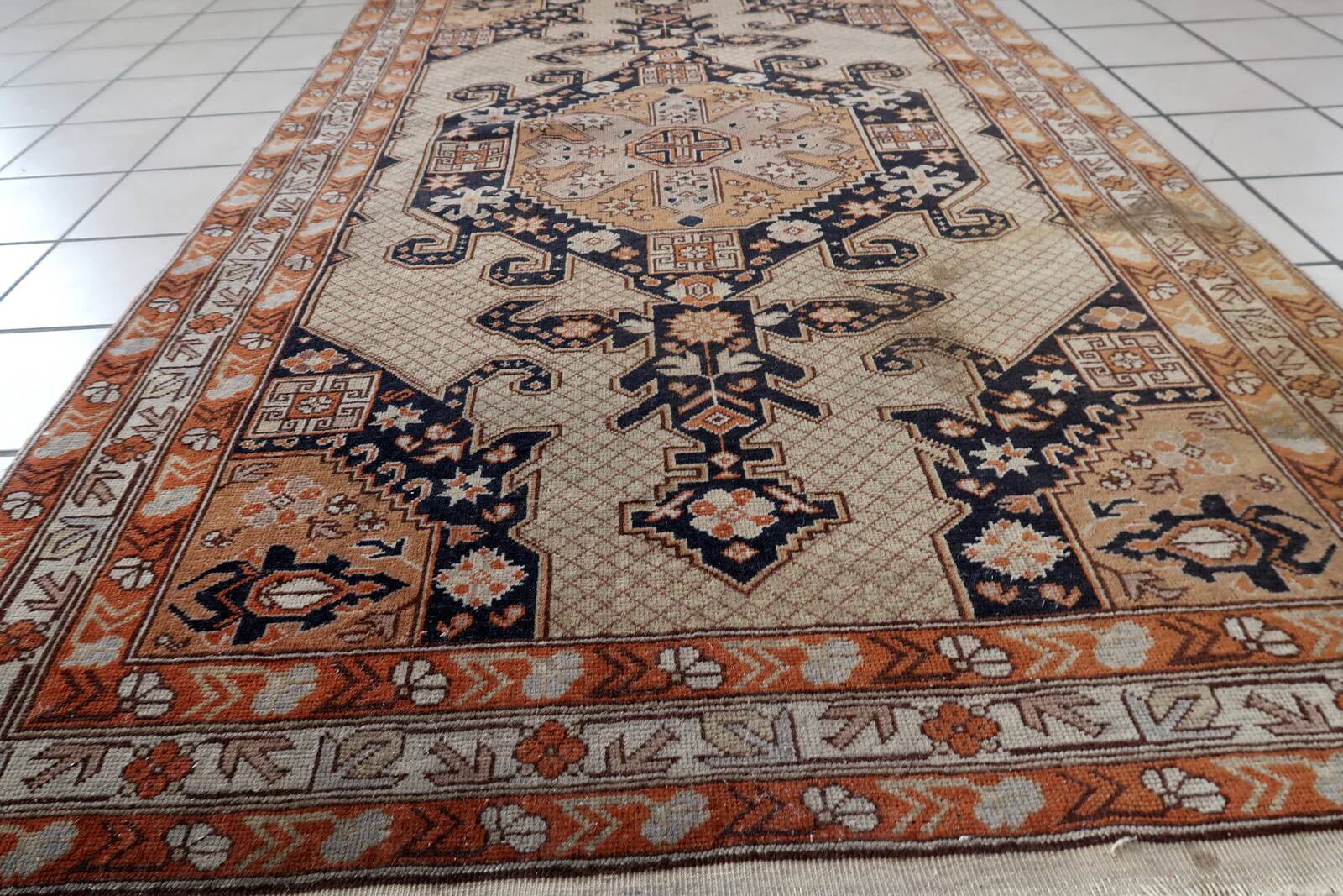 Handmade vintage Turkish Sivas rug 3.8' x 6.3' (118cm x 194cm) 1950s