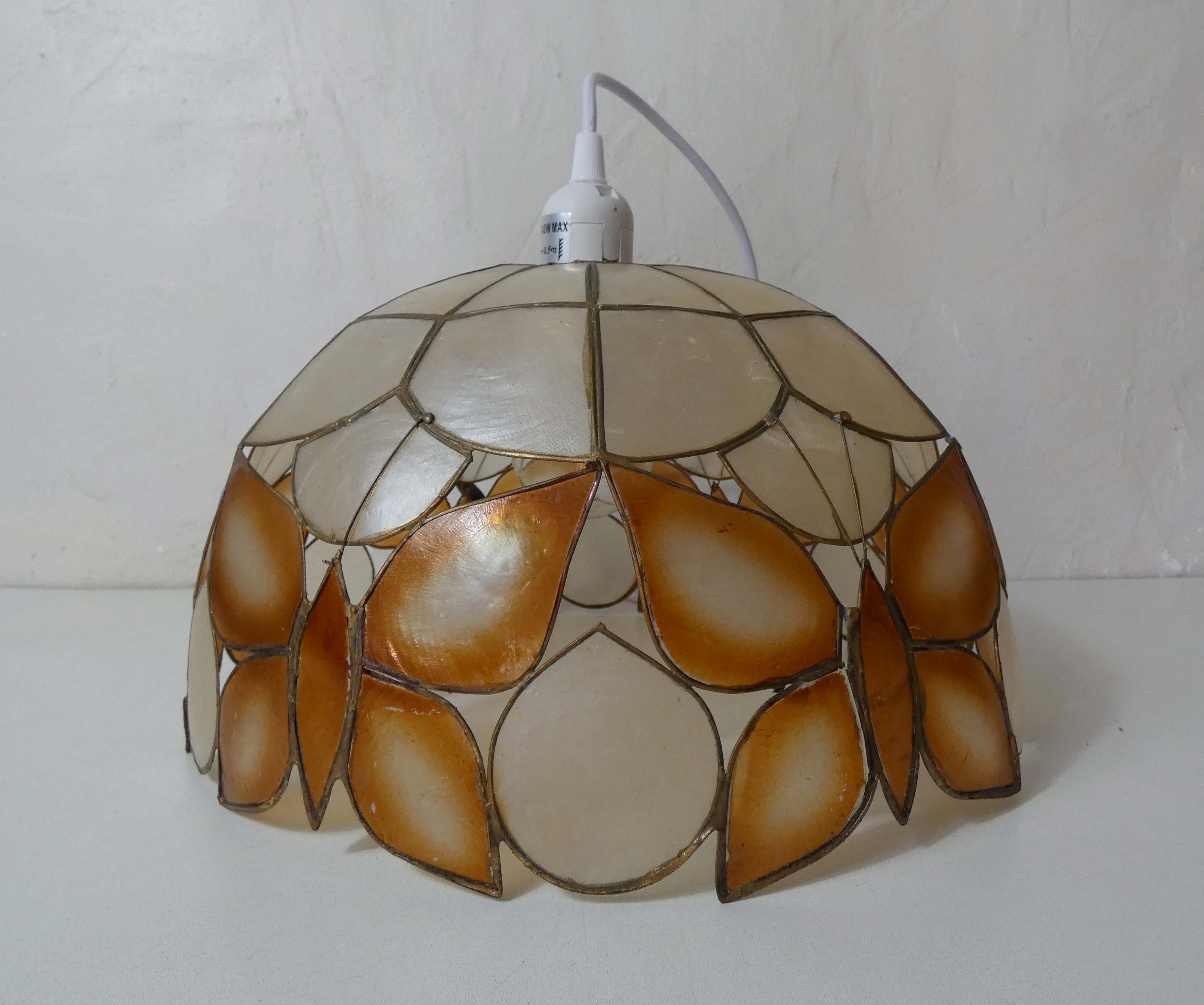 Suspension mother-of-pearl luminaire vintage butterfly decoration