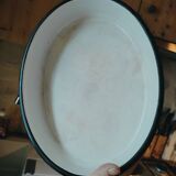 Enamelled metal oval dish