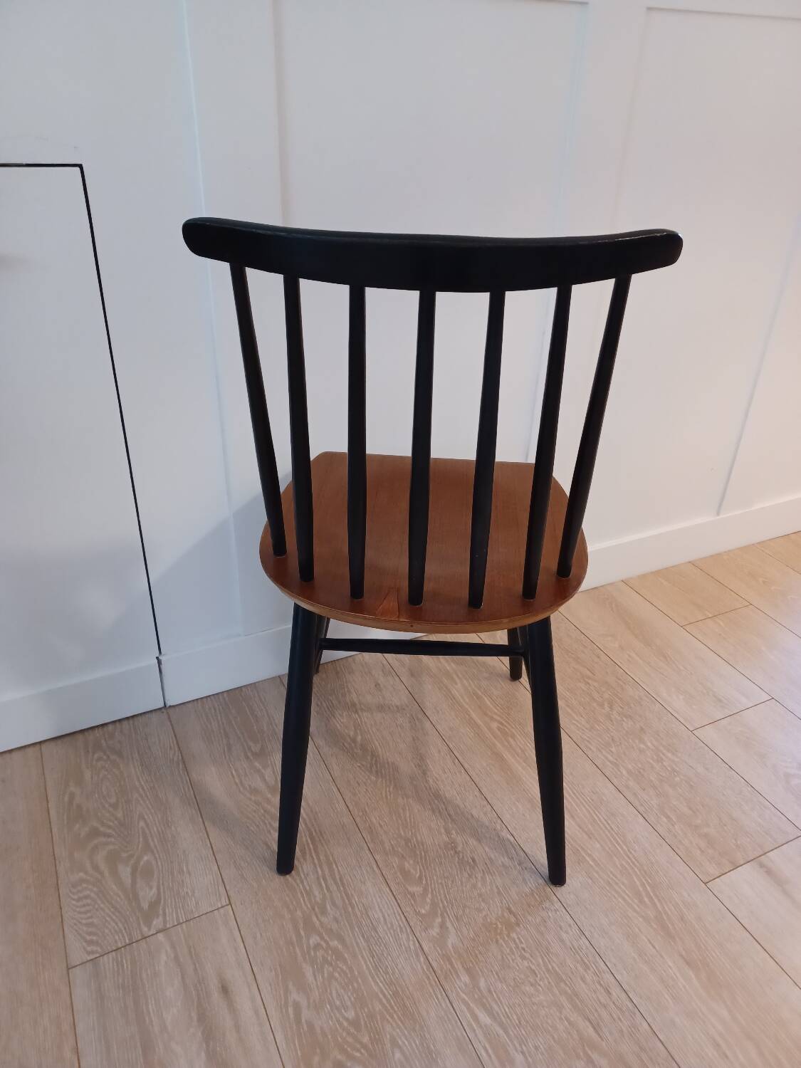 Fanett chair by Ilmari Tapiovaara
