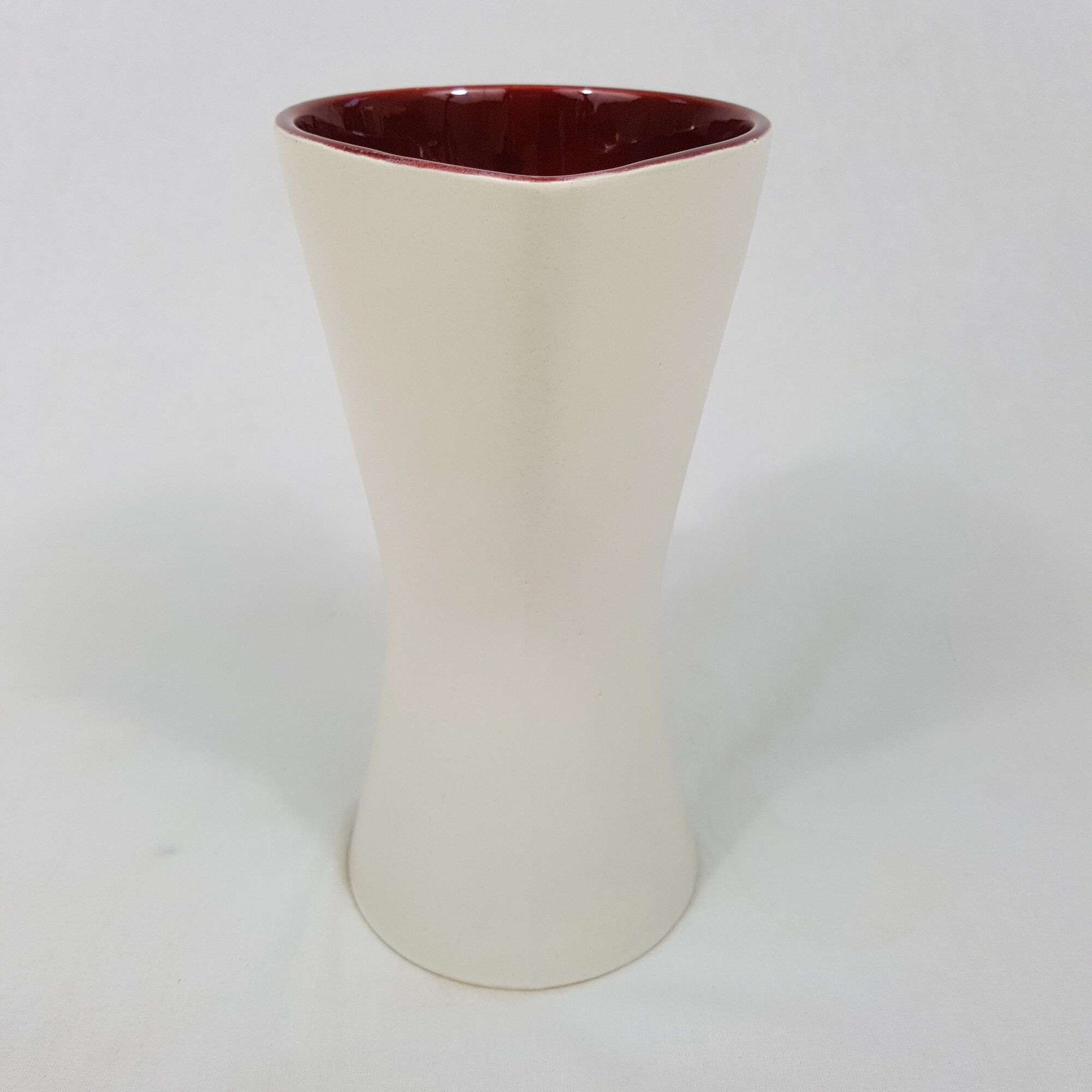 Diabolo pitcher St Clement France
