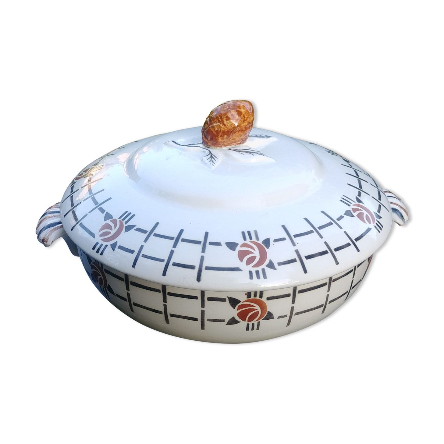 Soup/ vegetable of the faience factory Badonviller model Doc 40s/50s