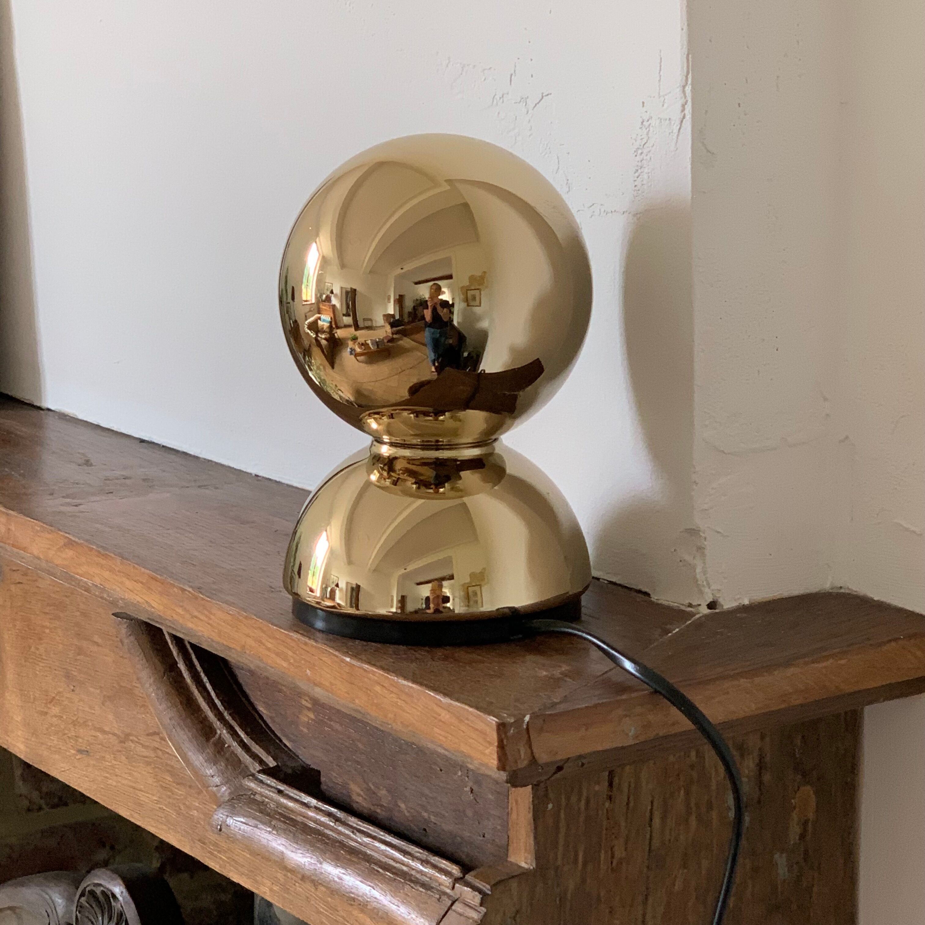 Lampe Eclisse Gold de Vico Magistretti pour Artemide