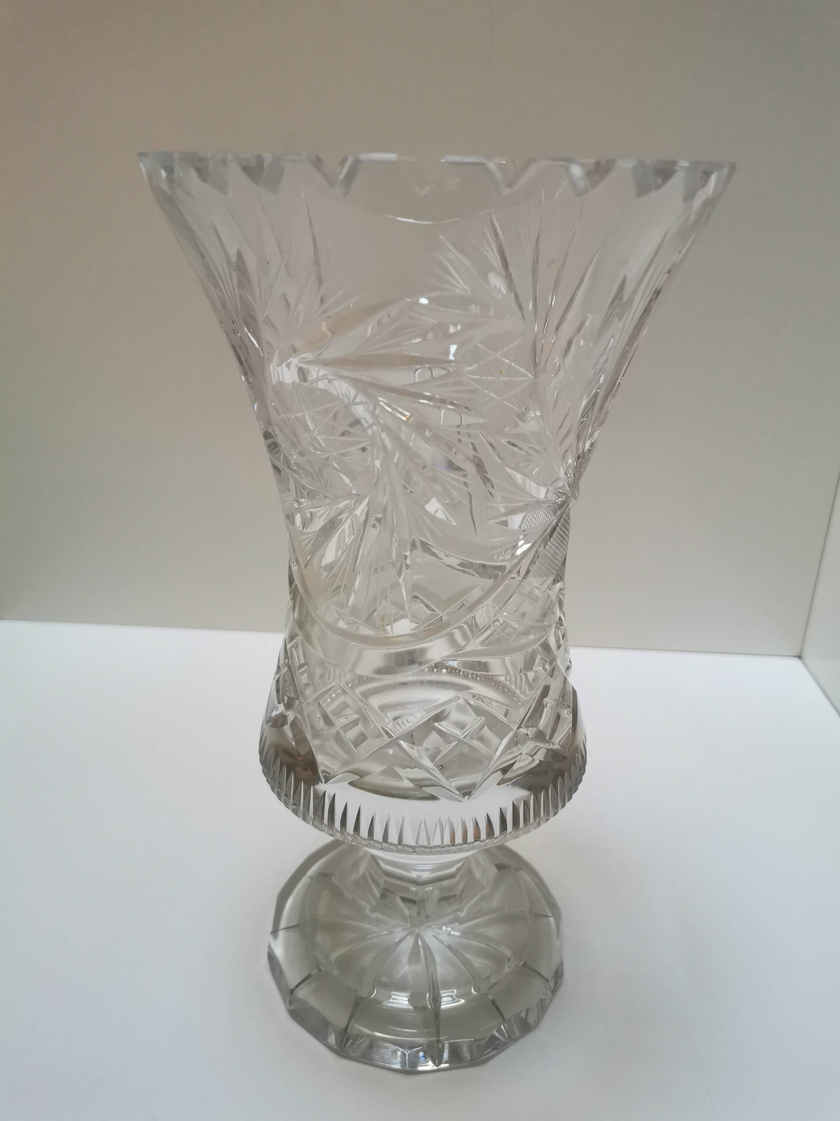 Chiseled crystal vase