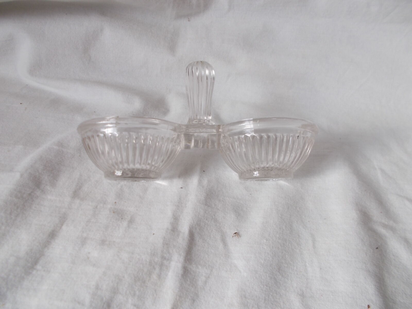 salt pepper trays round molded glass
