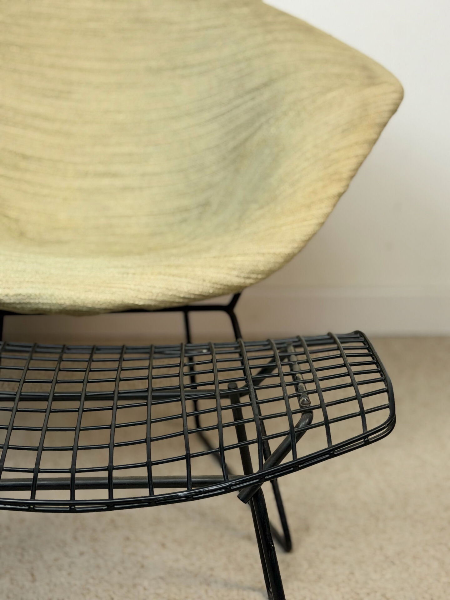 Diamond chair & ottoman by Harry Bertoia for Knoll