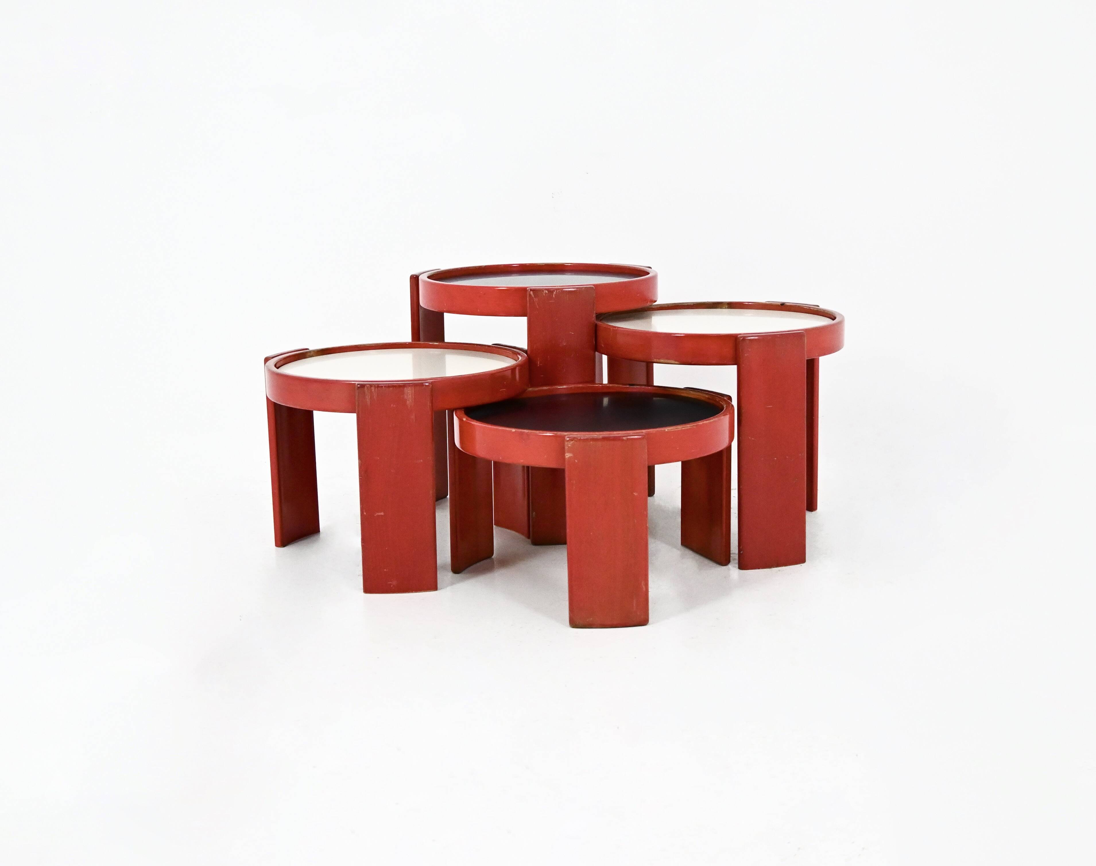 Nest tables model 780 by Gianfranco Frattini for Cassina, 1960s.