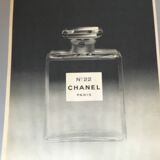 Vintage advertising to frame Chanel n22