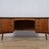 Teak Desk by Svend Åge Madsen for H.P. Hansen, 1960s