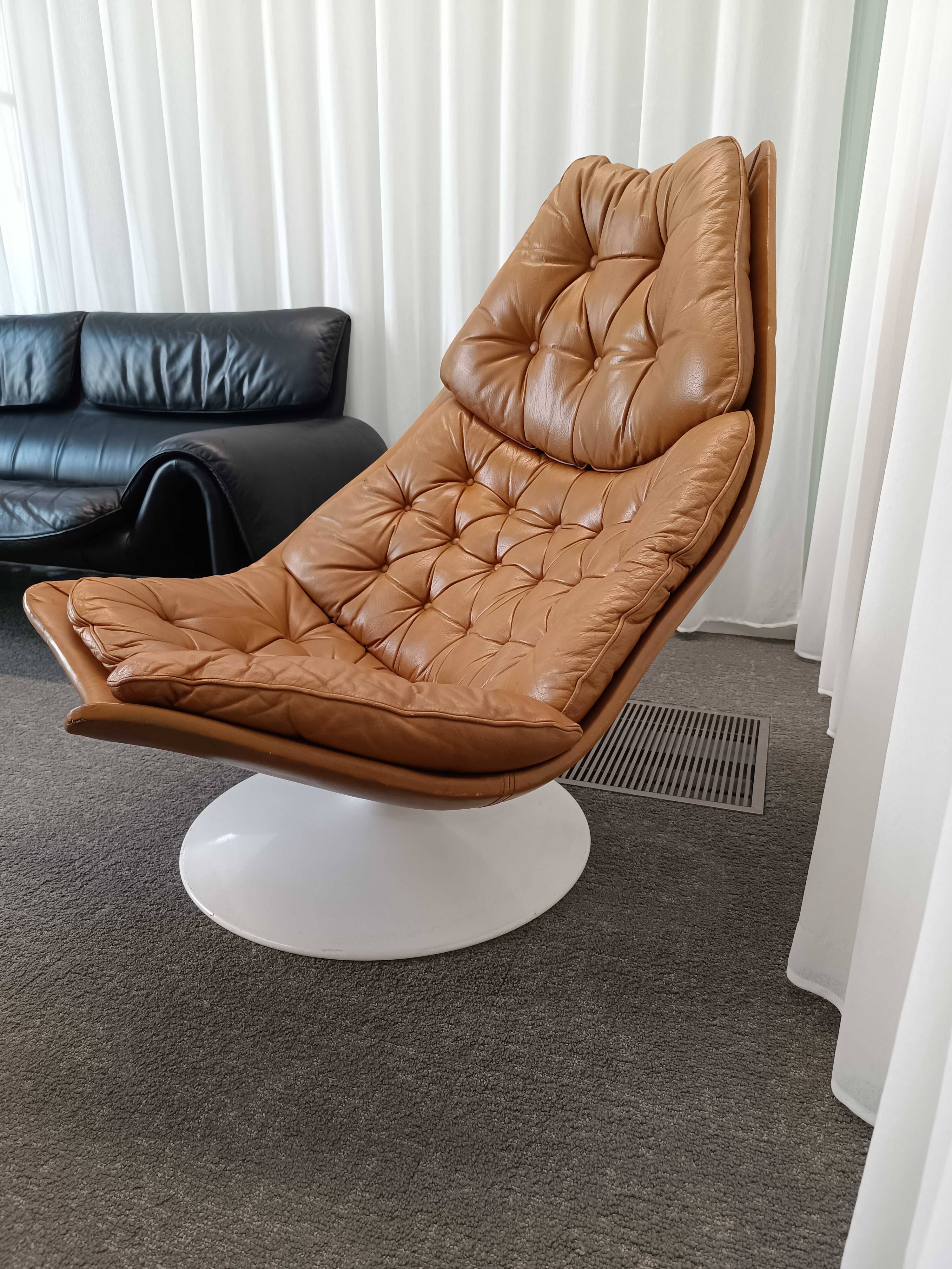 Geoffrey D. Harcourt Artifort FS588 Cognac Leather