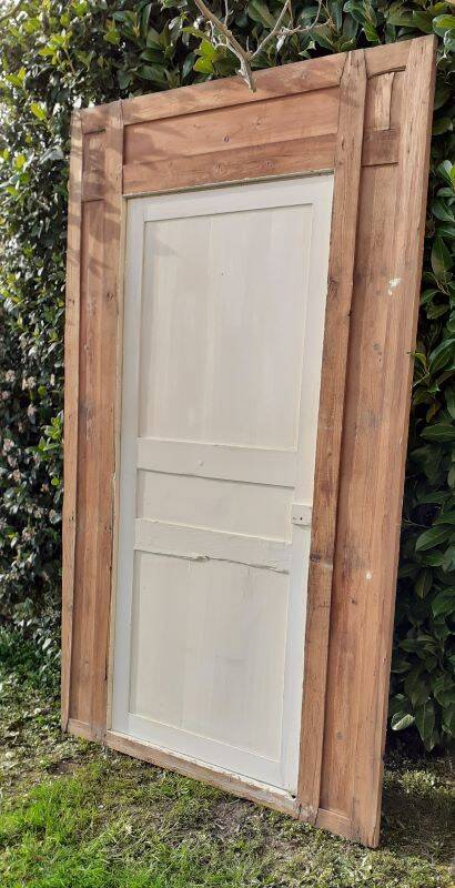 Cupboard door h201.5xl91.5cm with its 19th century molded frame
