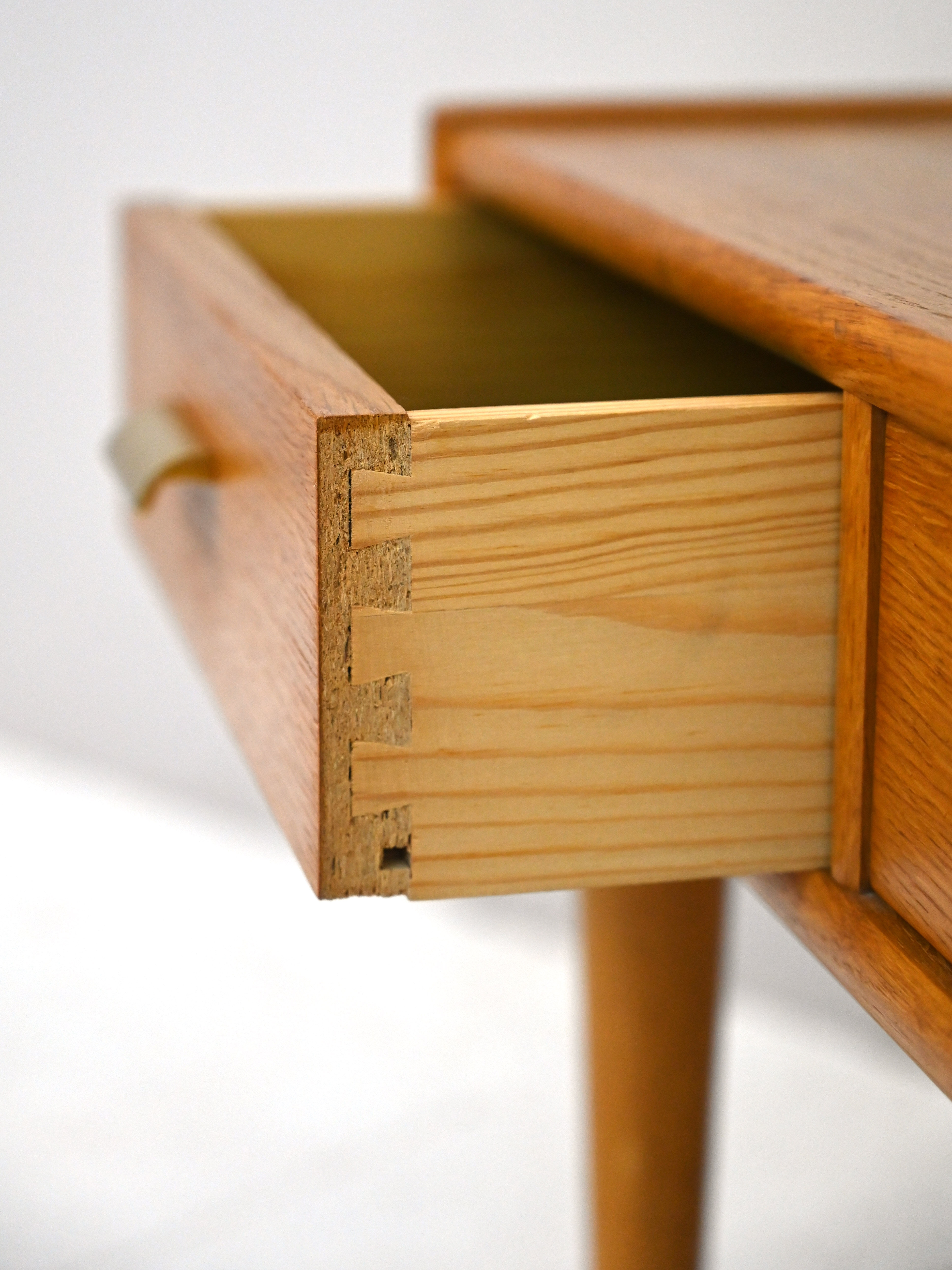 Oak entryway console