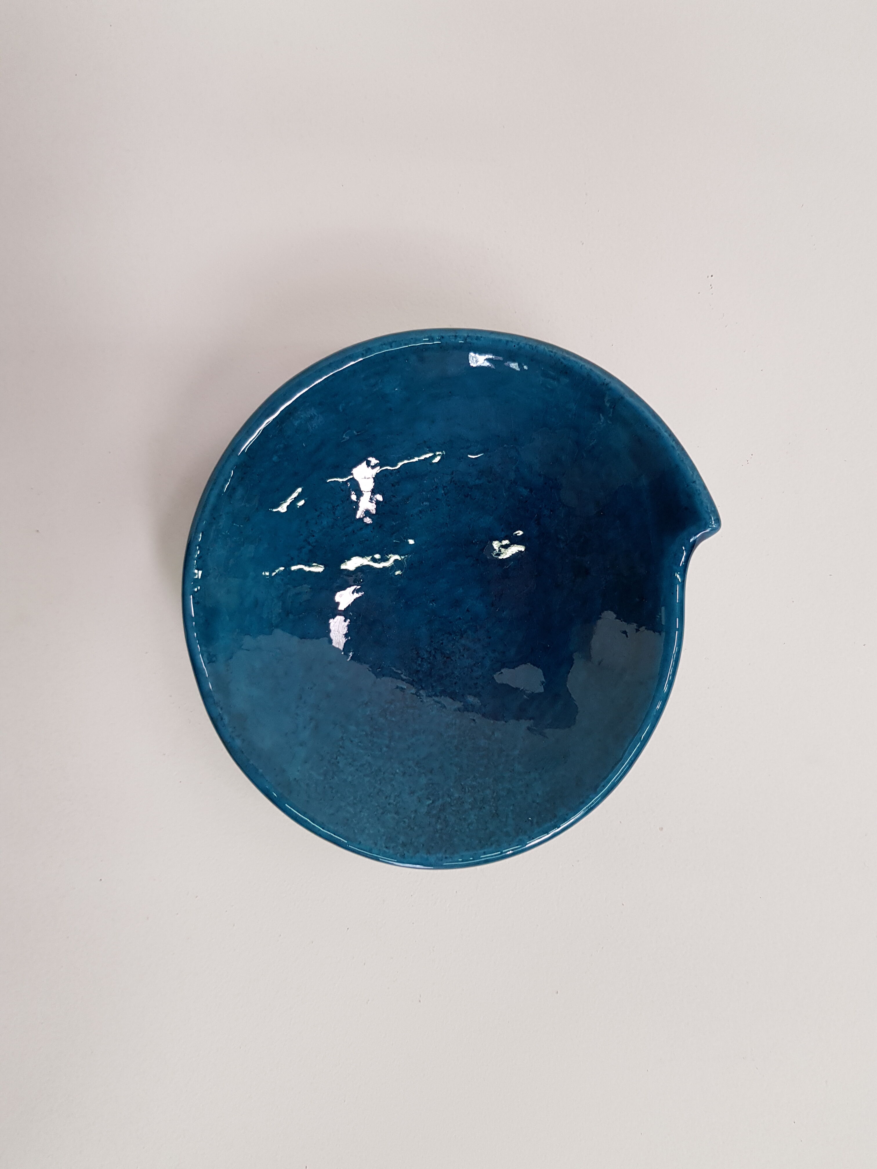 Tripod Bowl ceramic signed Isnard