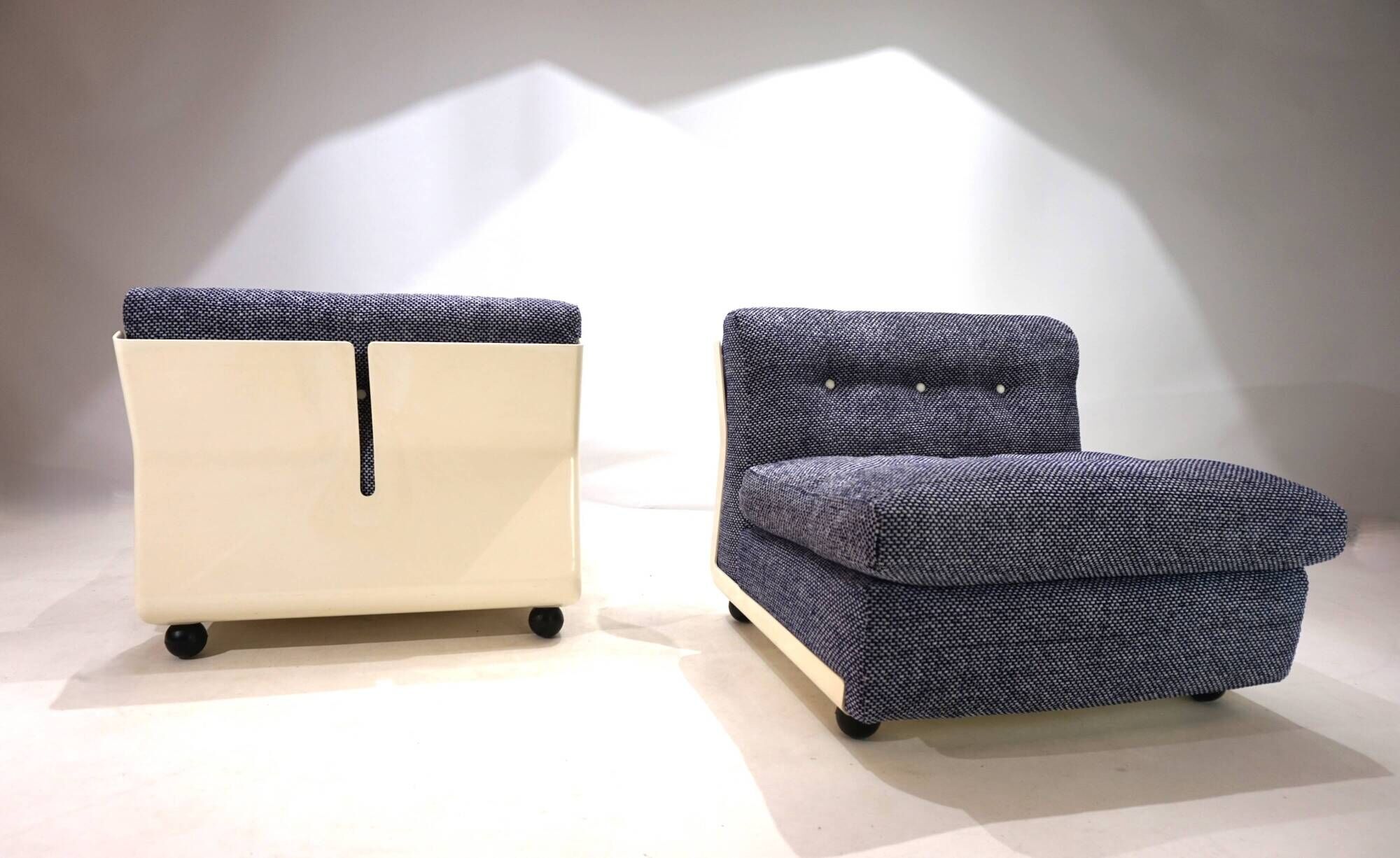 Set of 2 C&B Italia Amanta modular lounge chairs by Mario Bellini, 1970