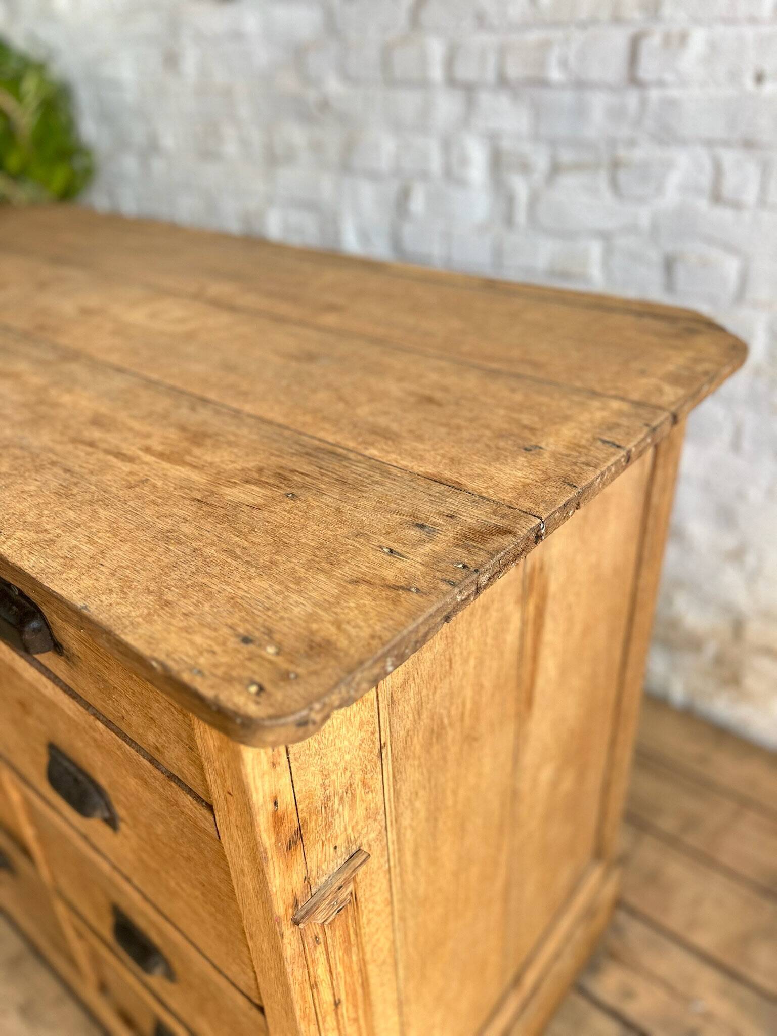 Old counter / solid oak island