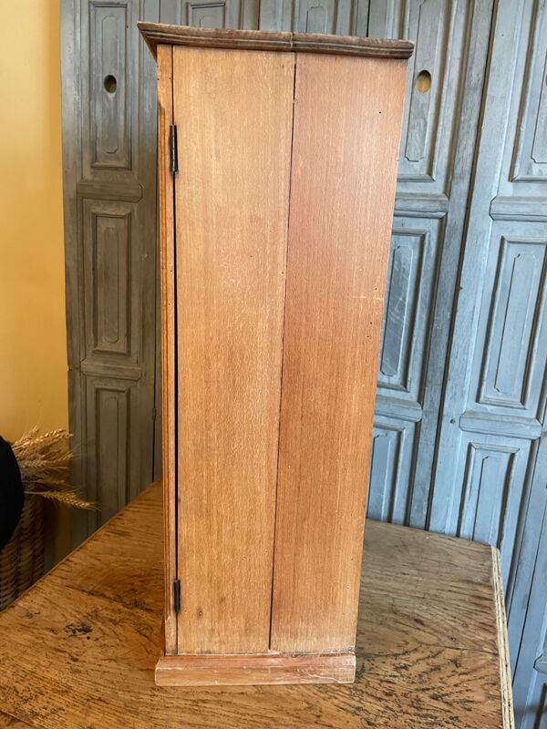 Armoire murale à outils Peugeot Fréres