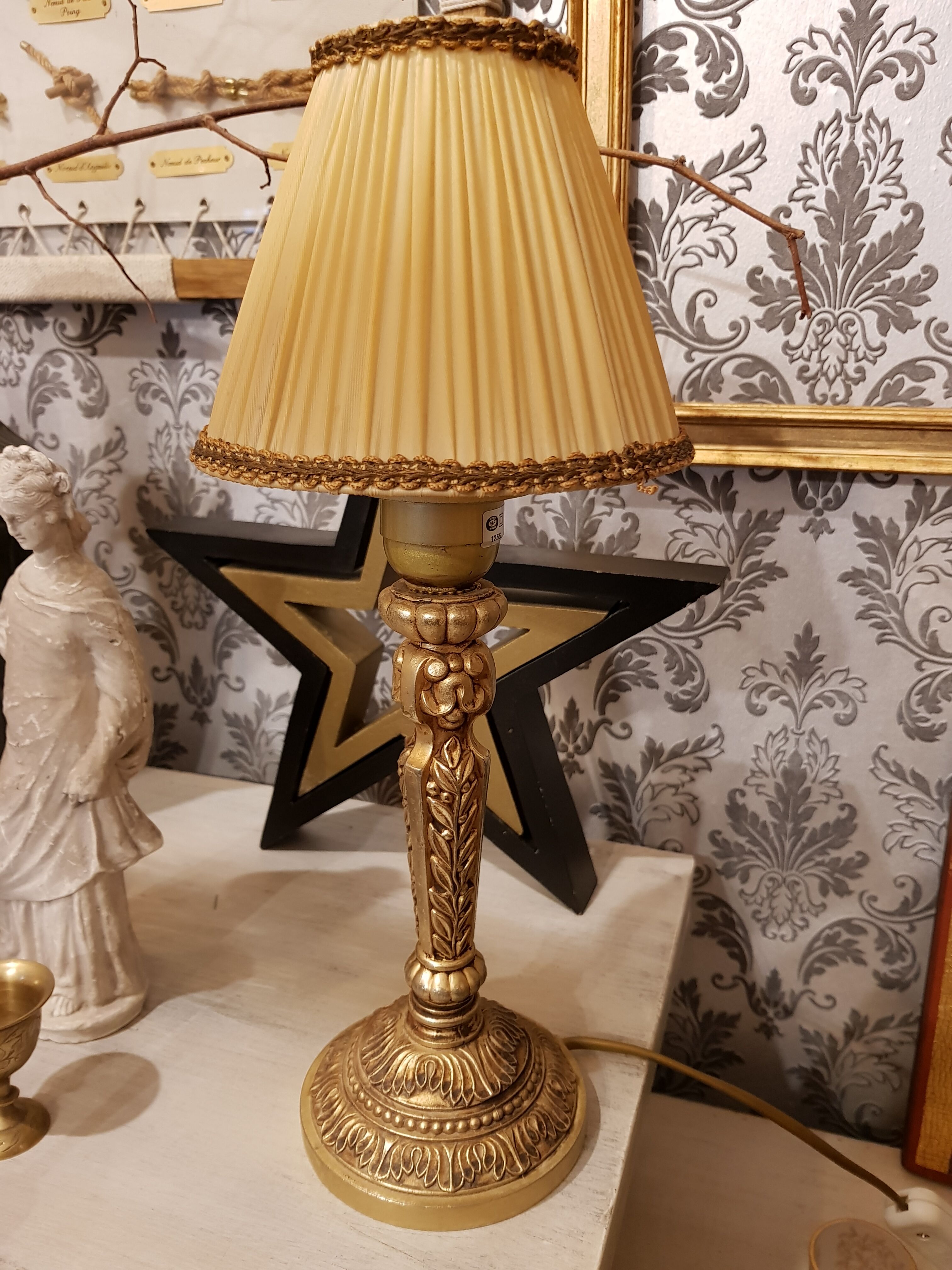 Authentic golden iron lamp pleated blinds