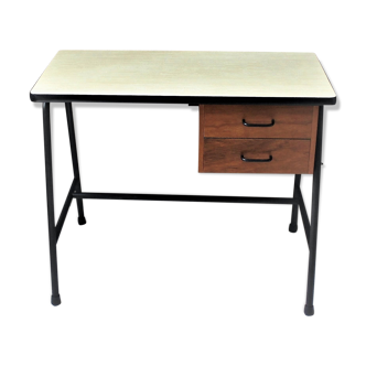 Desk in formica with black lacquered feet