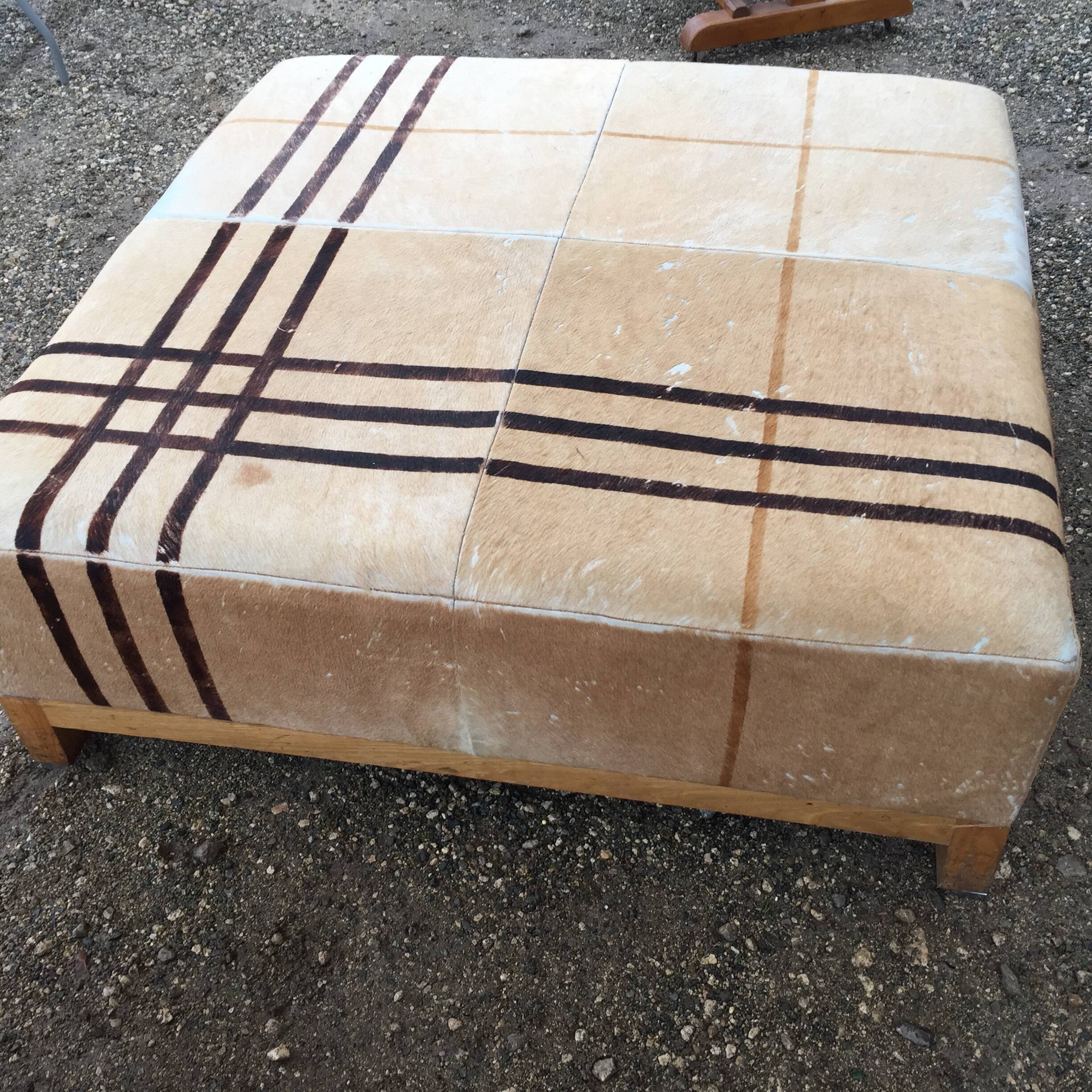Leather pouf