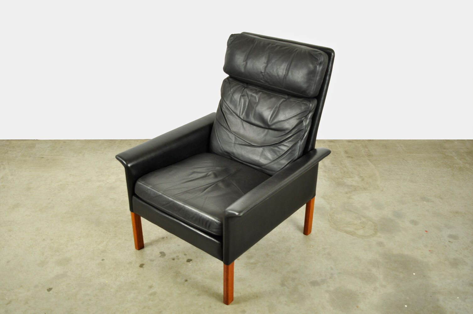 Leather armchair, high model d500 by Hans Olsen for CS Møbler Glostrup Denmark 1960s