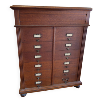 Meuble d'archivage début 20e