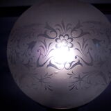 Lampe à pétrole en verre opalescent bleu, électrifiée