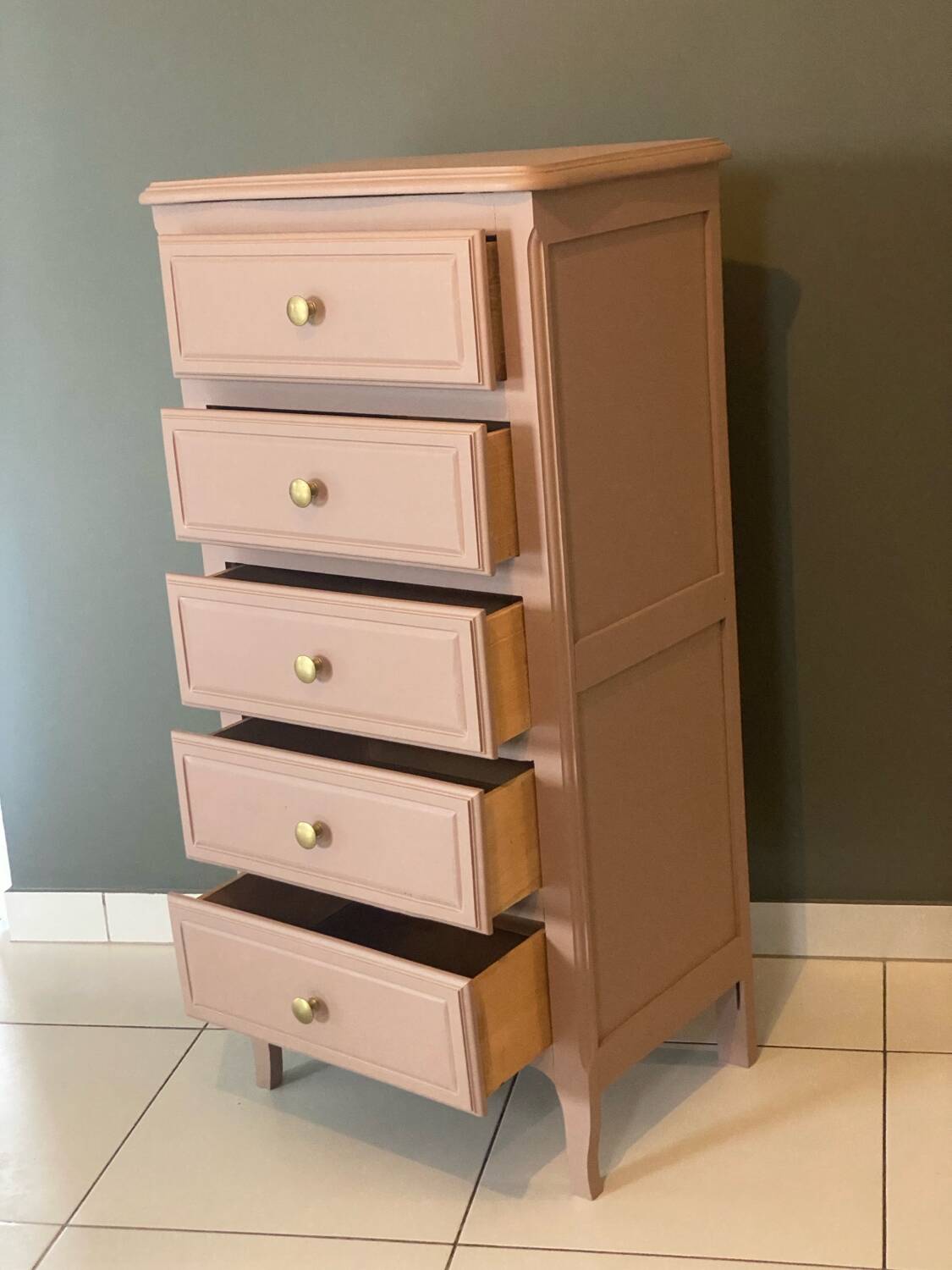 5-drawer chest of drawers