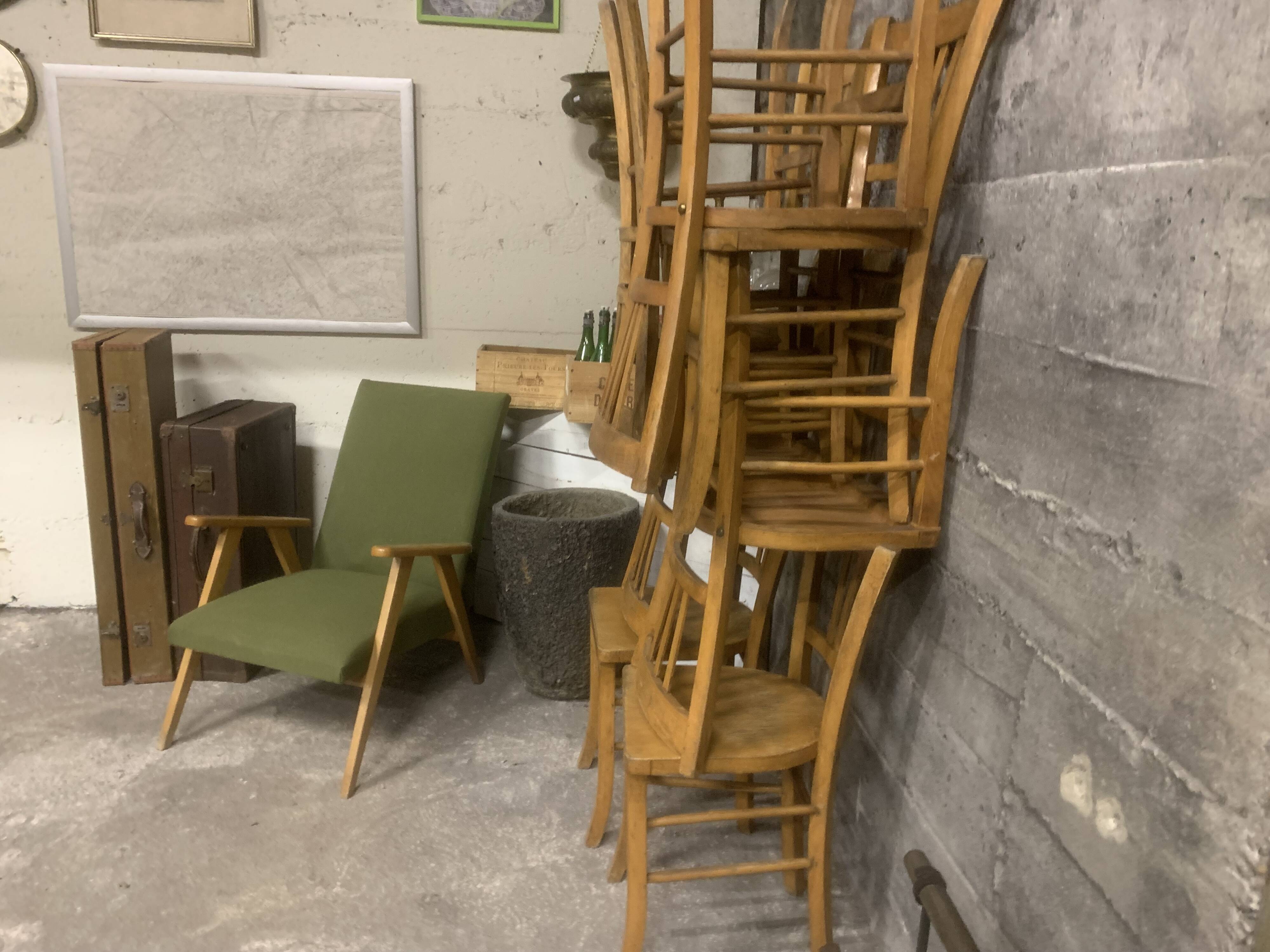 6 pure juice bistro chairs