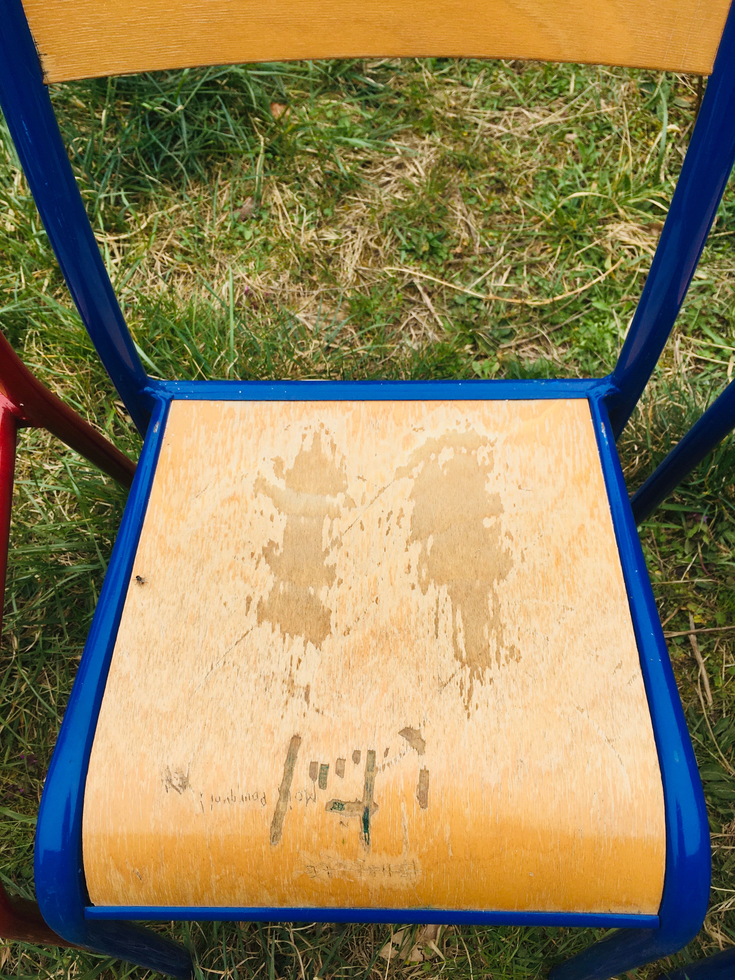 Set of 5 school chairs years '70 in red and blue
