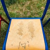 Set of 5 school chairs years '70 in red and blue