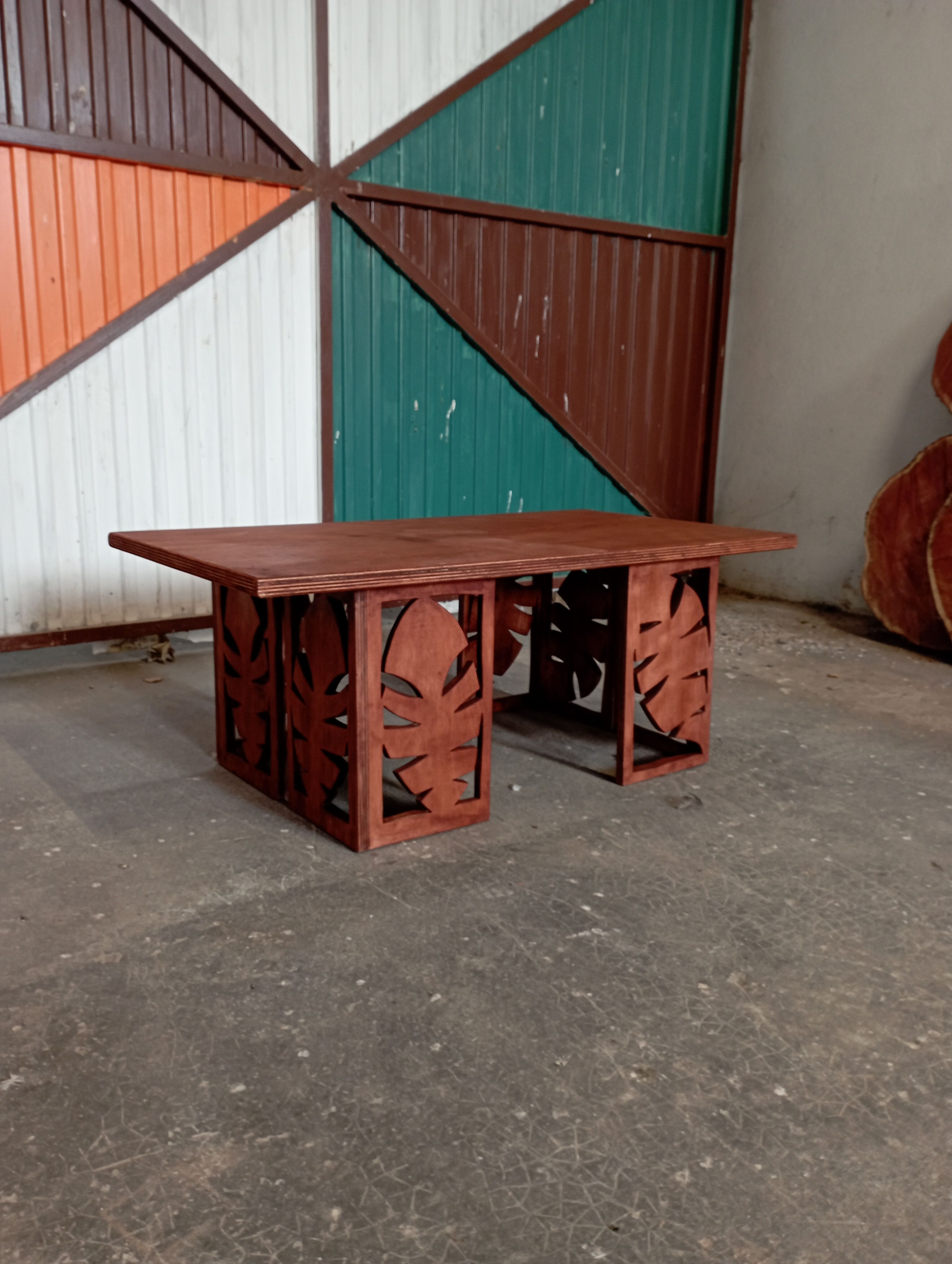 table basse feuille bois