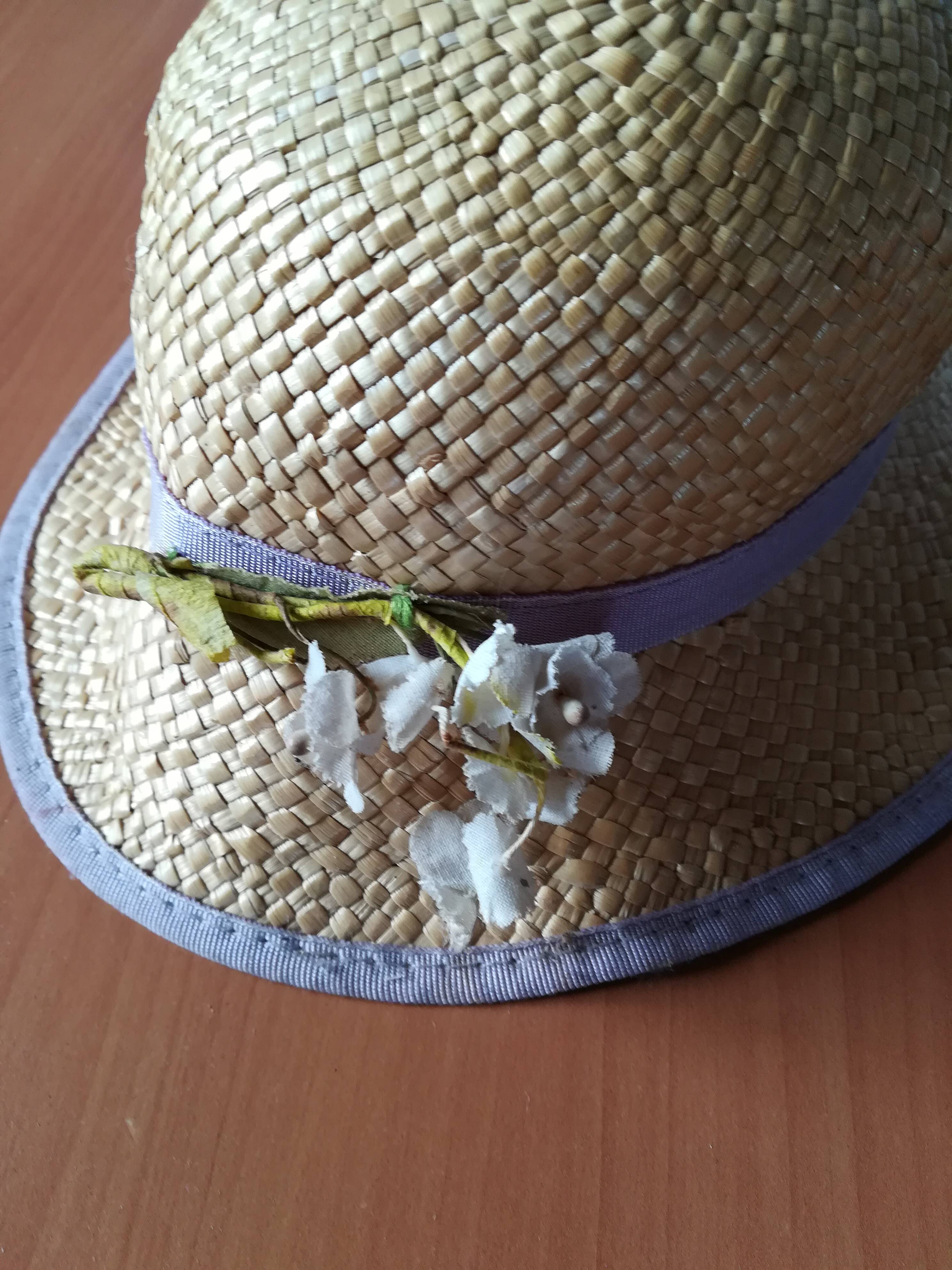 Chapeau en paille style canotier femme