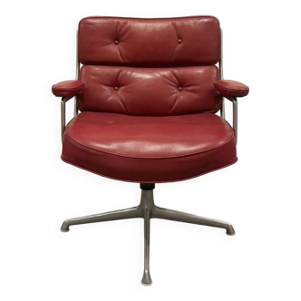 Lobby chair by Eames