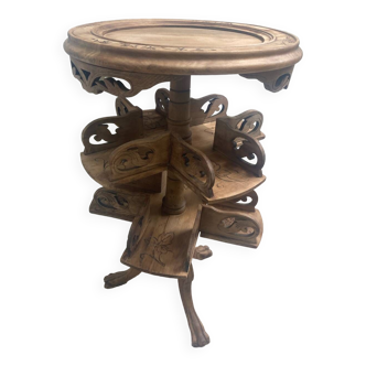 Tripod pedestal table