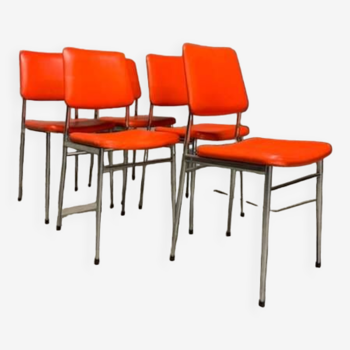 Lot 5 Vintage Skaï Red and Chrome Chairs