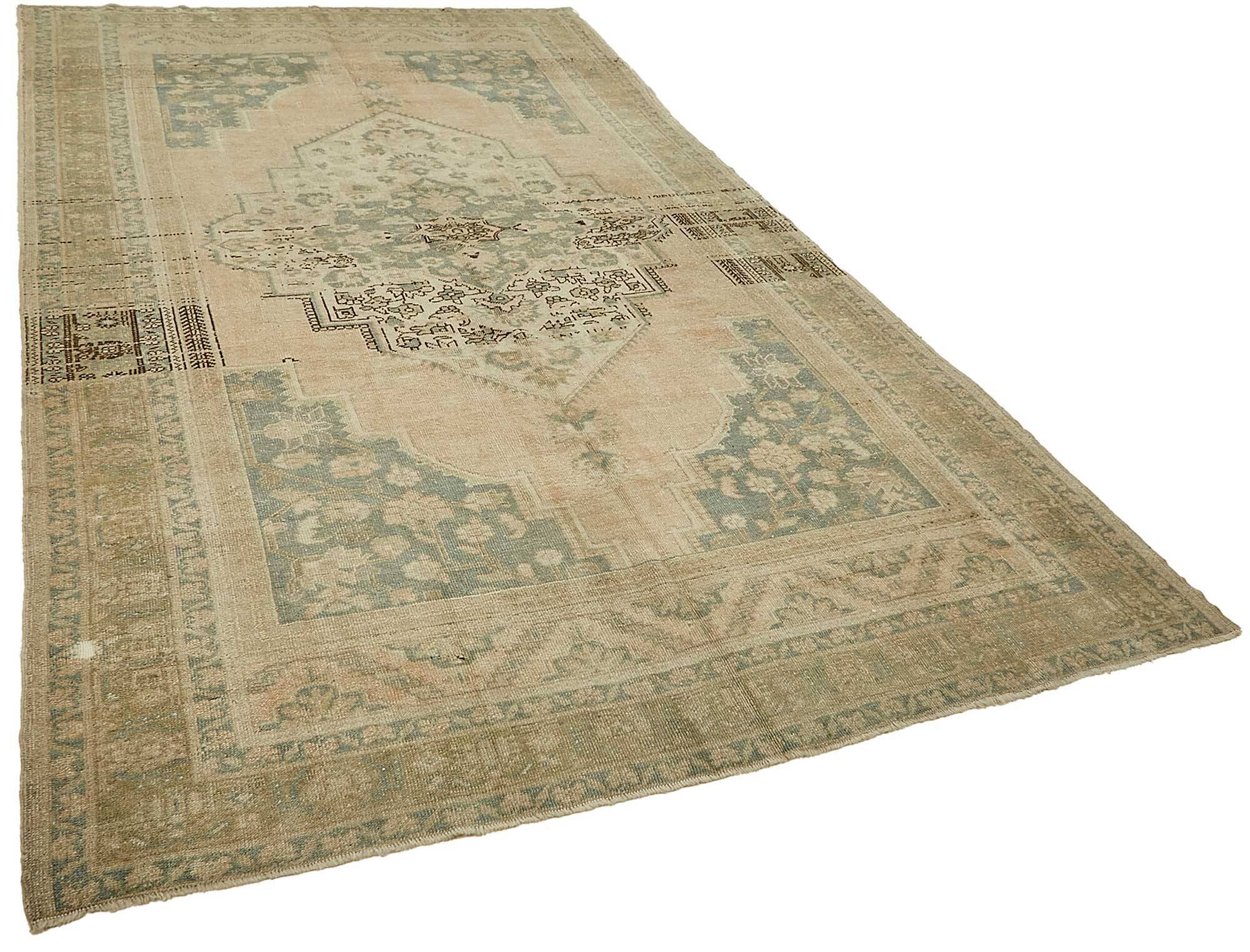 Turkish Vintage Anatolian Rug 188 cm x 335 cm