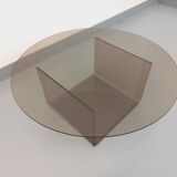 Vintage round coffee table in glass and plexiglass, Space Age style from the 70s.