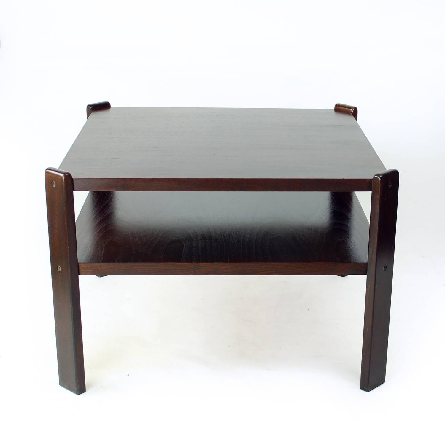 Table basse en hêtre foncé par Hikor Pisek Tchécoslovaquie années 1980