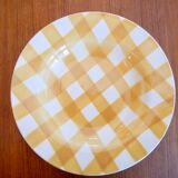 6 hollow plates with yellow and white checkered